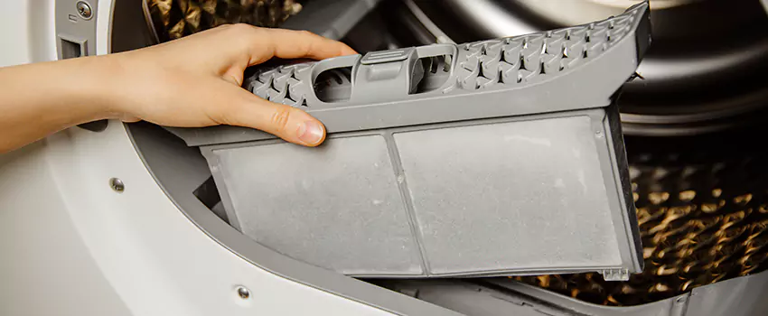 Signs Of A Clogged Dryer Lint Trap in Maryville, Tennessee